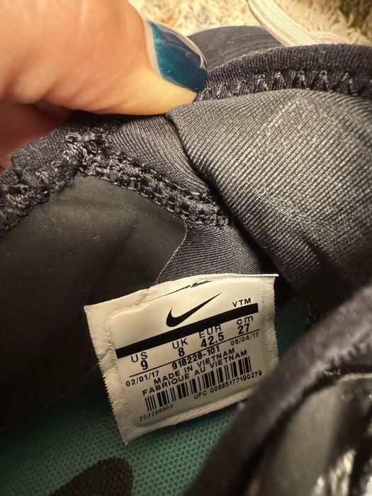 Nike duel racer маратонки 42,5 EUR