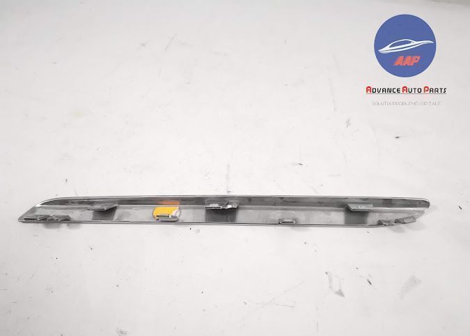 Ornament Cromat Crom Dreapta Grila Centrala Coupe Mercedes-Benz  S-Cla