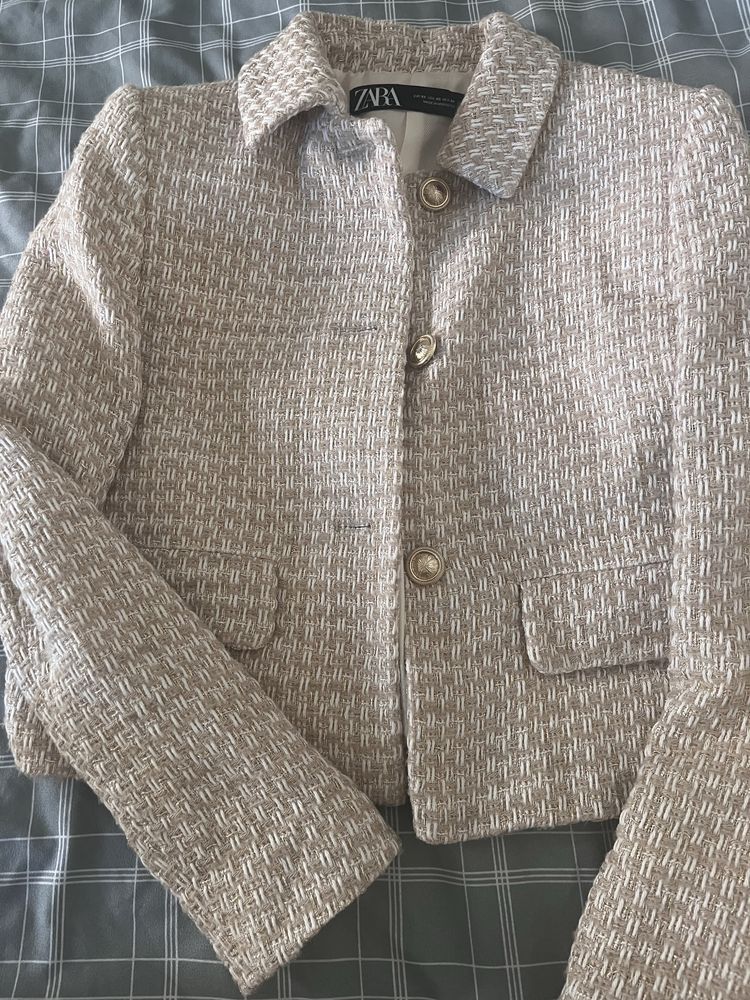 Сако Zara късо ново