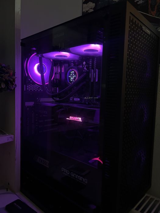 Vand pc pentru gaming