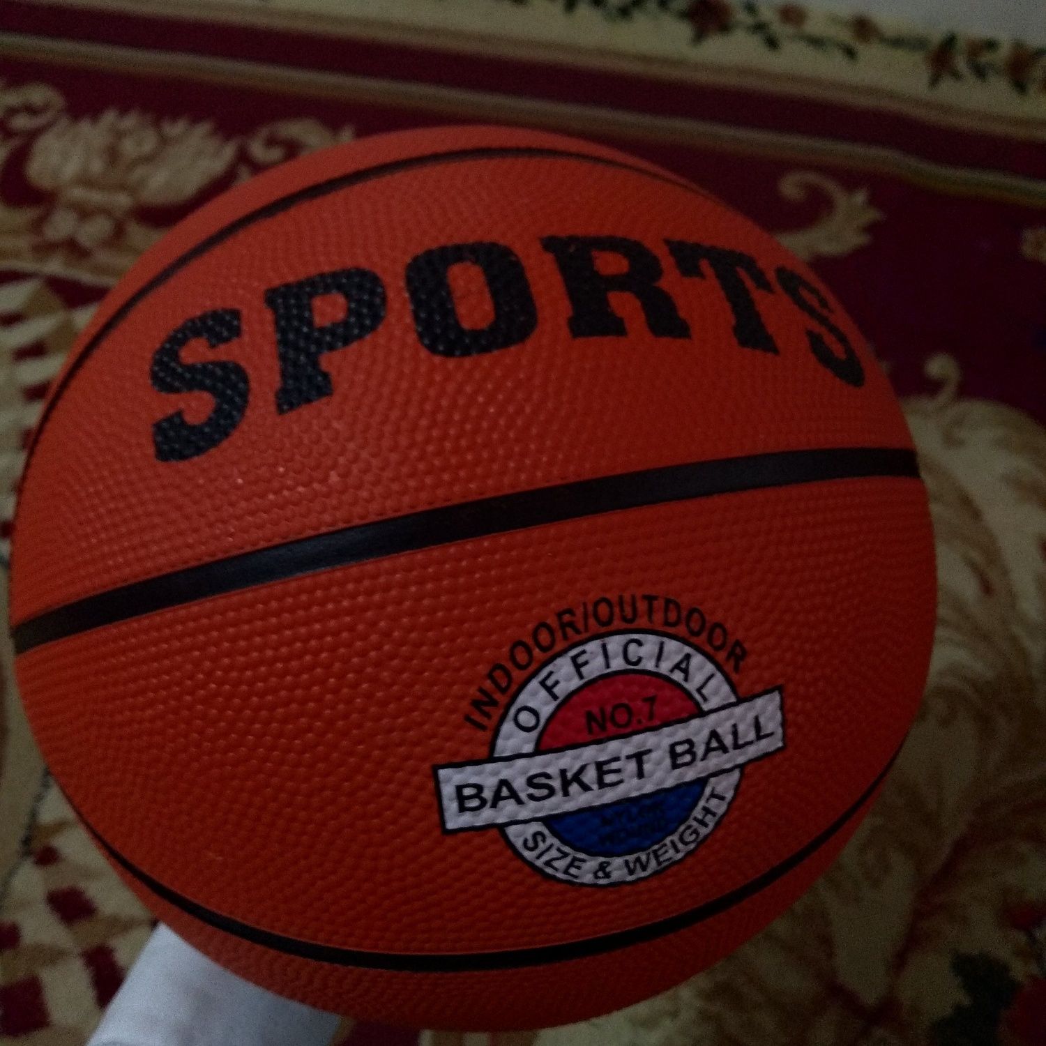 Basketboll to'pi