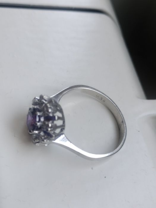 Inel aur alb 14k Ametist și diamante