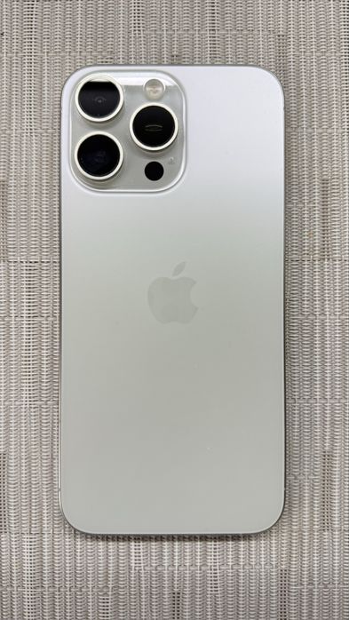 iPhone 15 Pro Max 256 ГБ White Titanium