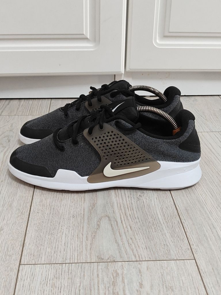 Nike arrowz Nr 42