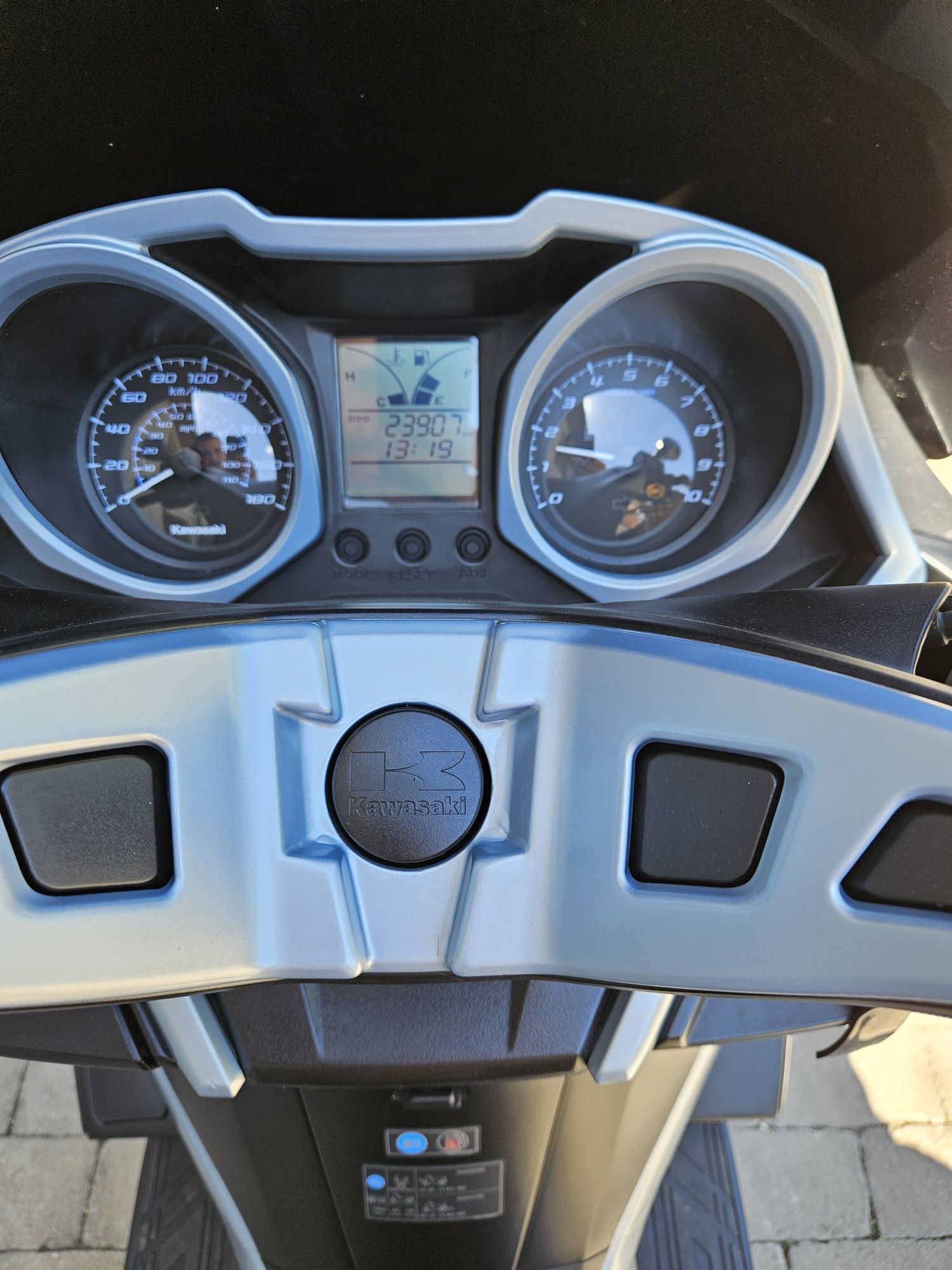 Kawasaki j300 impecabil 2015
