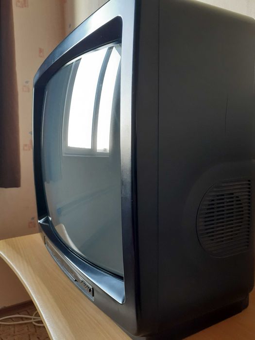 телевизор orion 20 инча