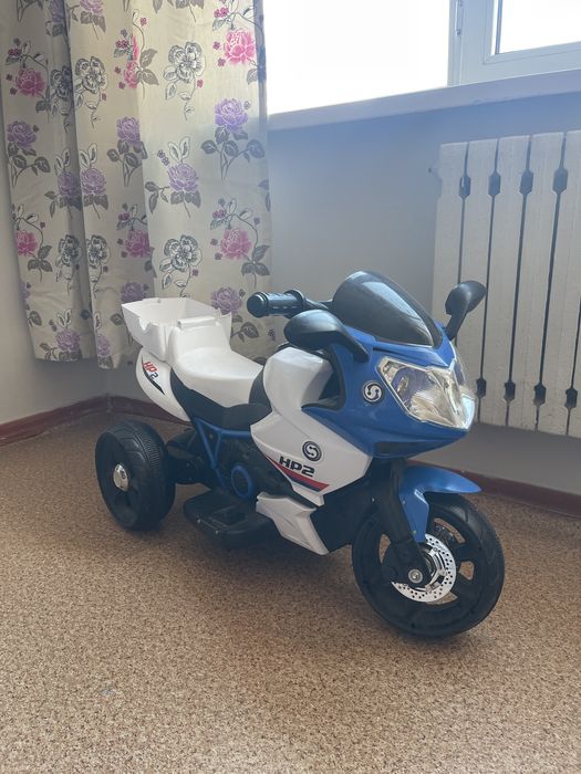 Продам мотоцикл игрушечный