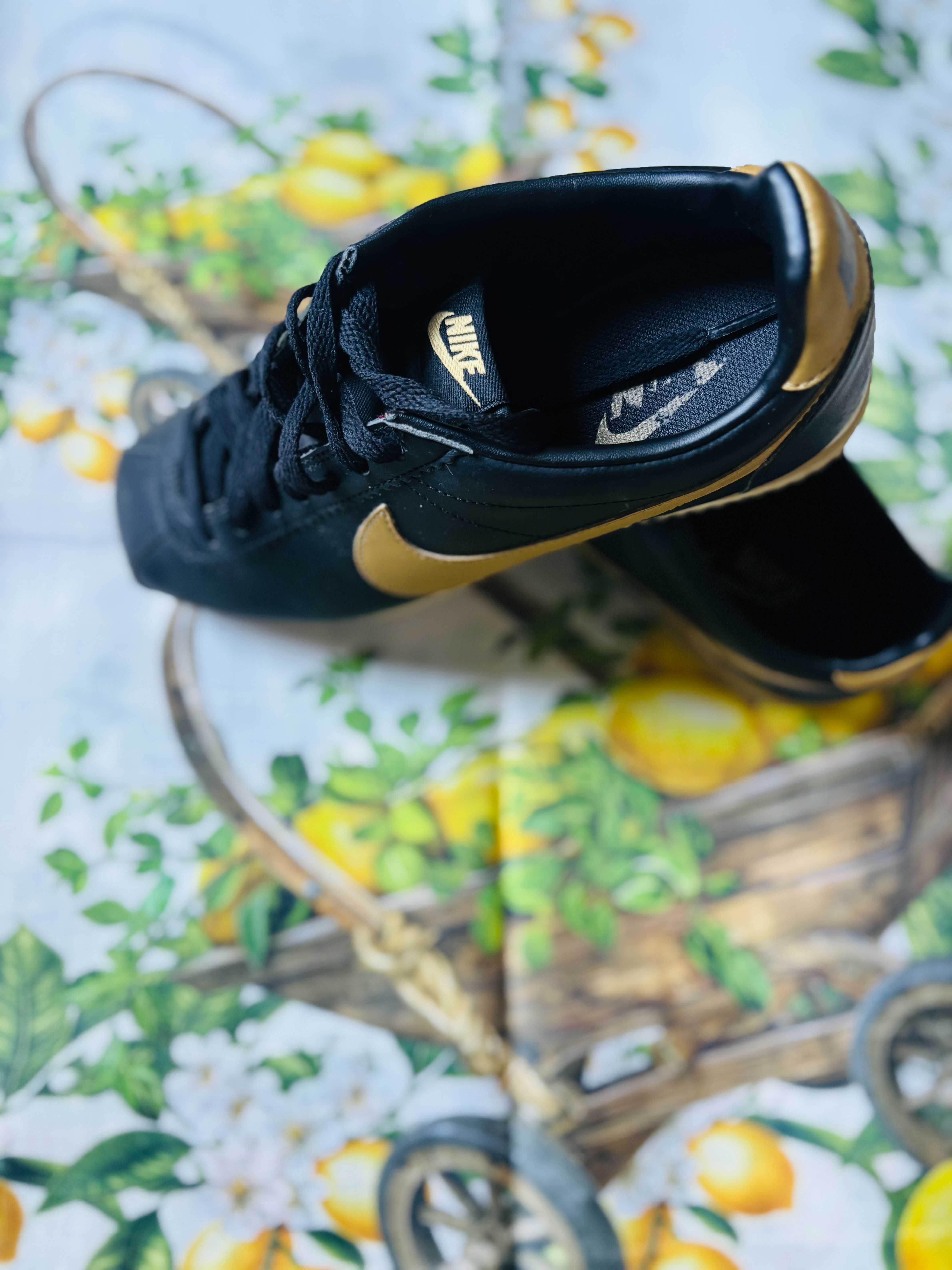 Papuci sport originali de la firma Nike mărimea 38.5