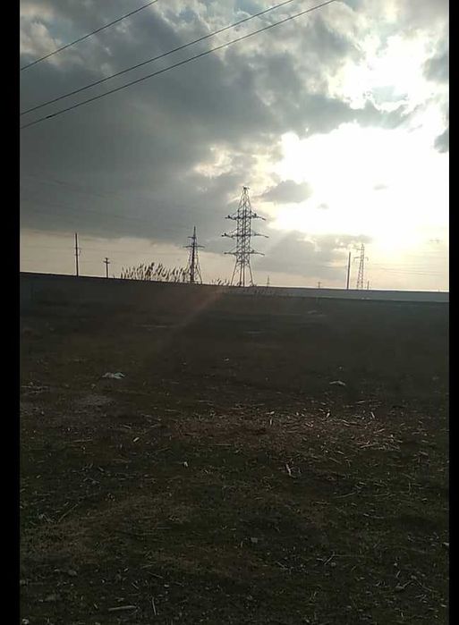 Срочна ер участка сотилади