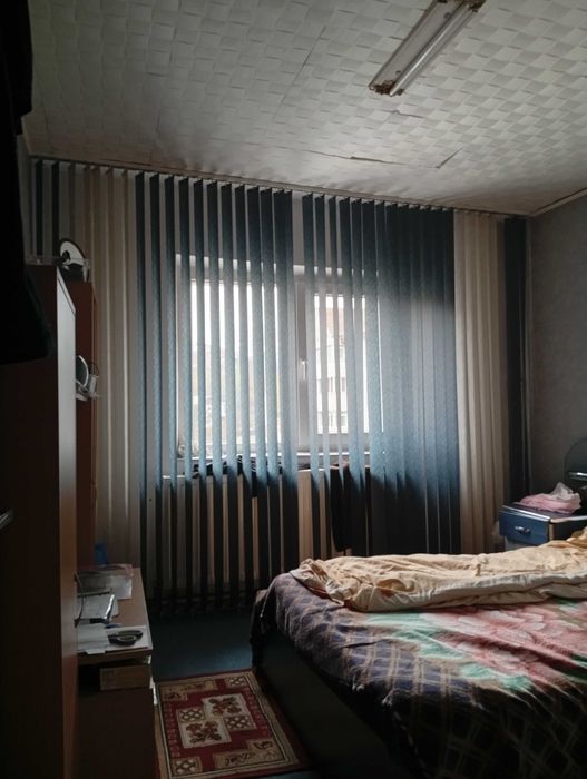 vand apartament 3 camere