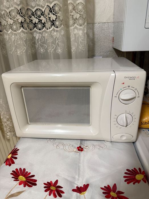 Cuptor cu microunde