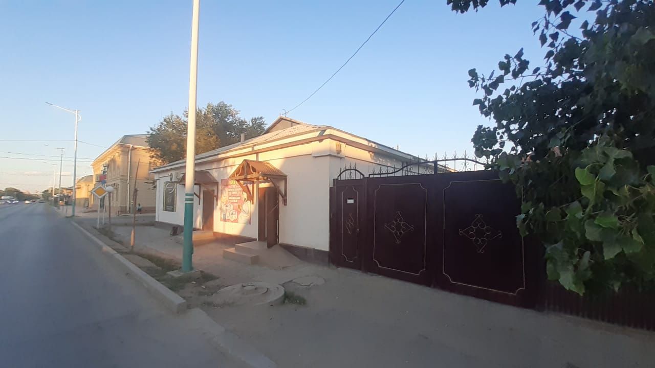 Продаётся большой дом в центре города