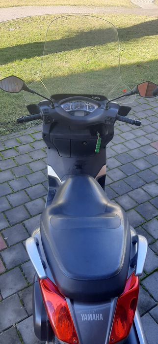 Yamaha x max 250