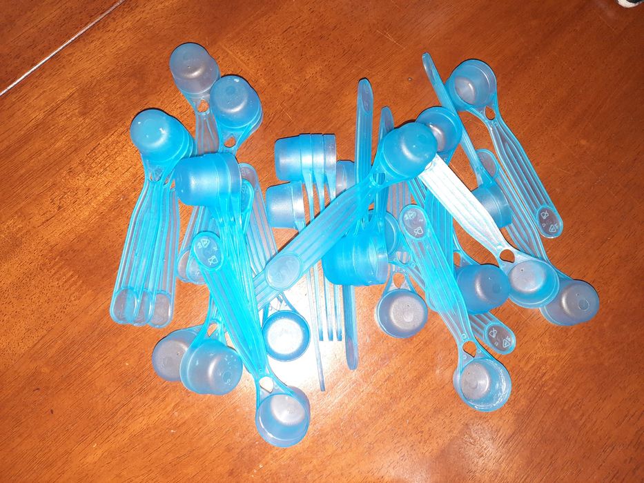 Ложки для смеси отдам беспалтно