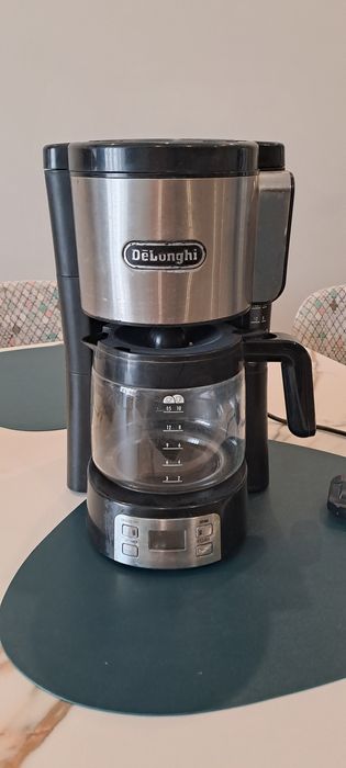 Продам кофеварку DeLonghi