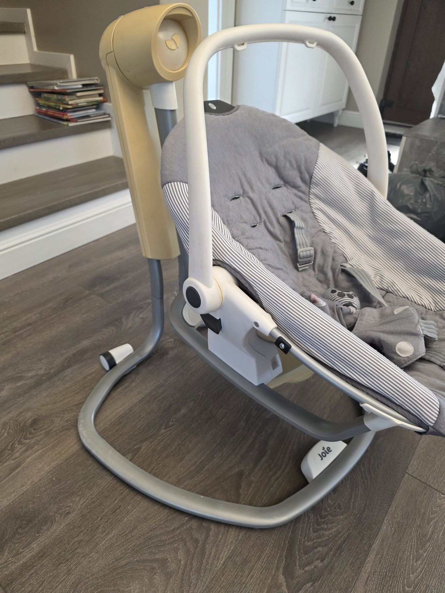Leagan si balansoar rotativ 2 in 1 Joie