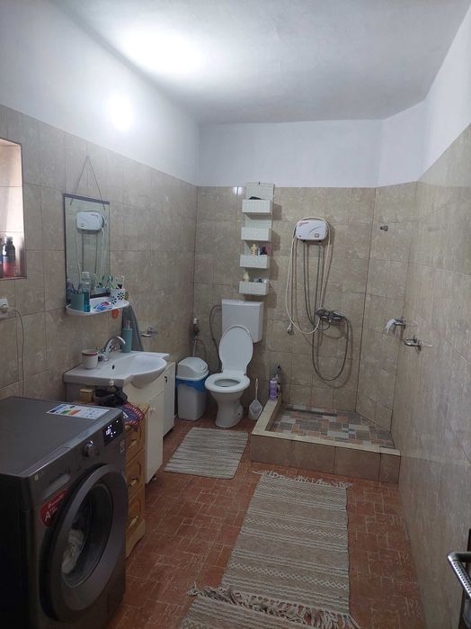 Casa de vanzare complet renovata in Ilișua, B-N.