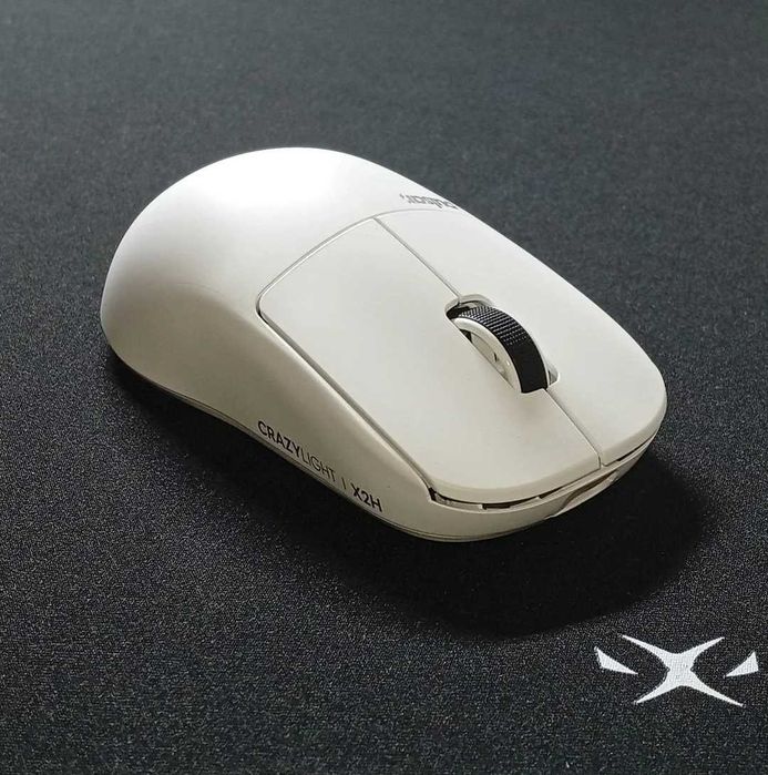 Геймърска мишка PULSAR X2H mini Crazylight
