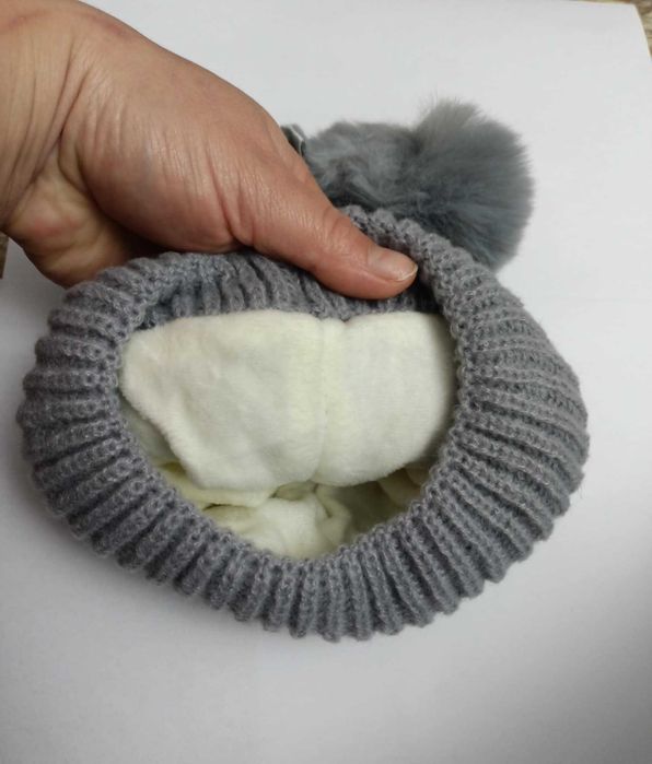 Căciulă fete nouă