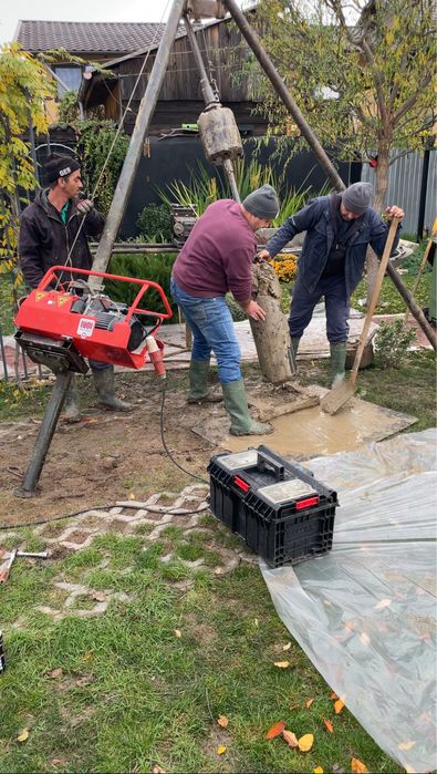 Foraje puturi apa sapam fantani curatari adanciri