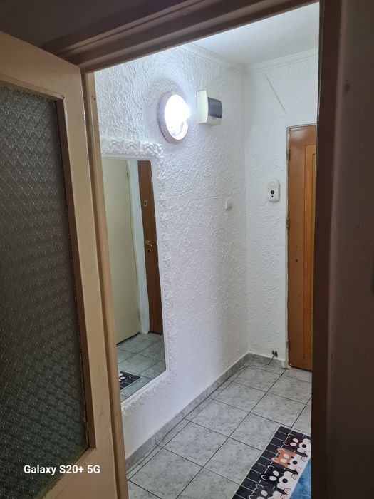 Persoană fizică - 2 camere str 22 decembrie