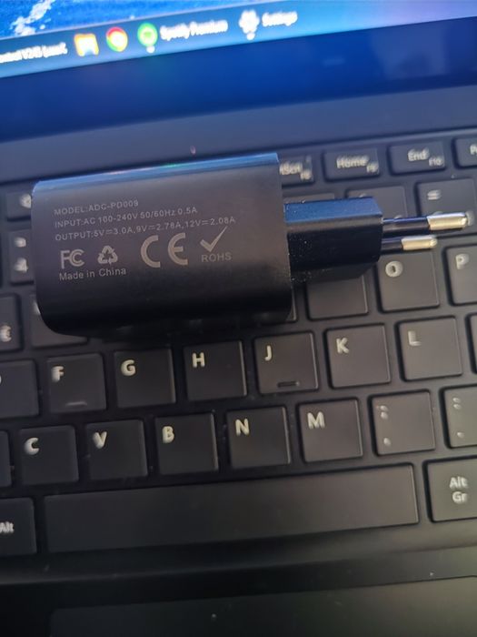 Încărcător PD Fast Charge 30W Nou