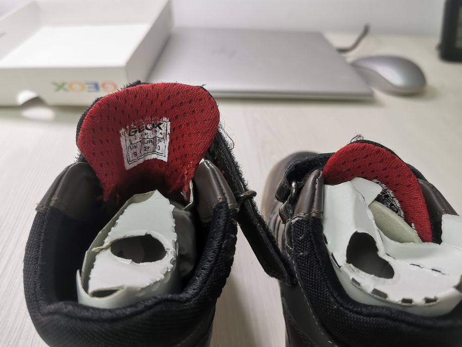 Ghetute Geox nr 27 baieti