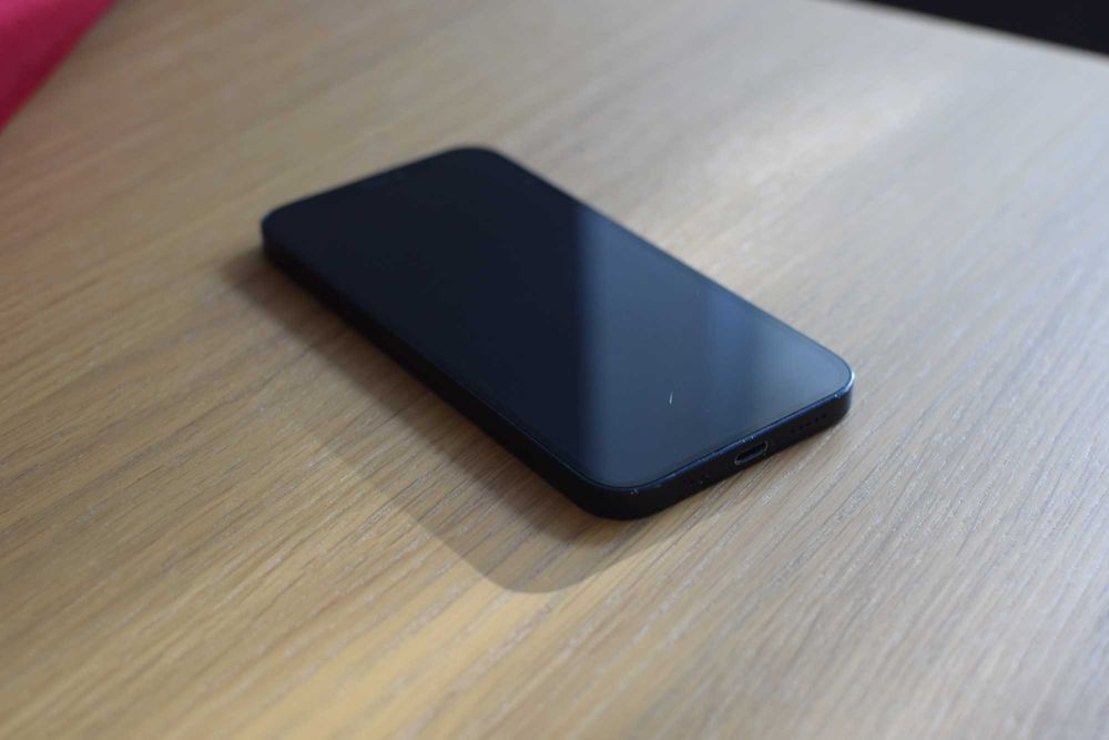 iPhone 12 64GB Negru