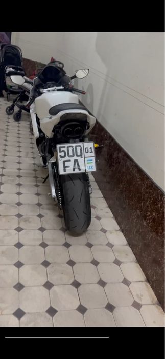 Мотоцыкл HONDA cbr600