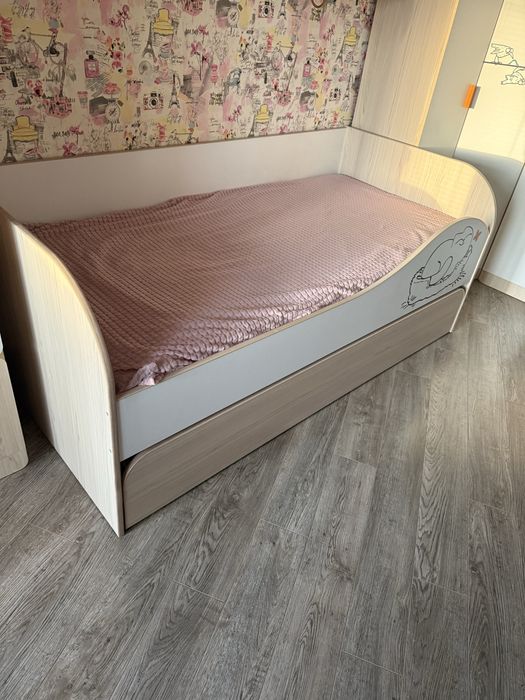 Продам детскую кровать , 2 уровня