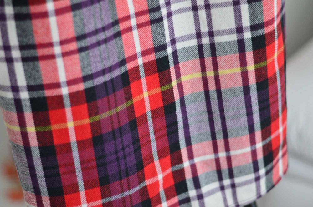 Fusta conica in carouri, sezon toamna - iarna,  marimea XS- S