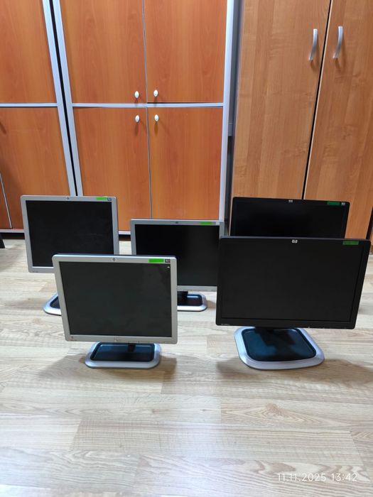 5 рабочих мониторов HP 19, 17 дюймов