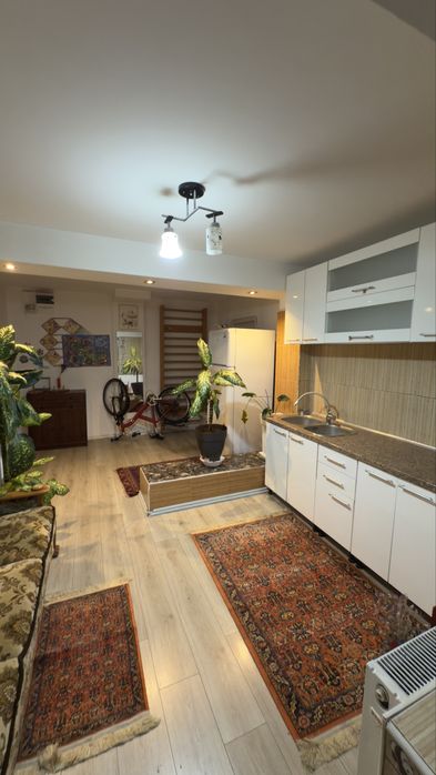 Proprietar,Vând apartament 3 camere Rovine