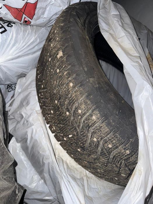 Автошины R 20 отличном состояние