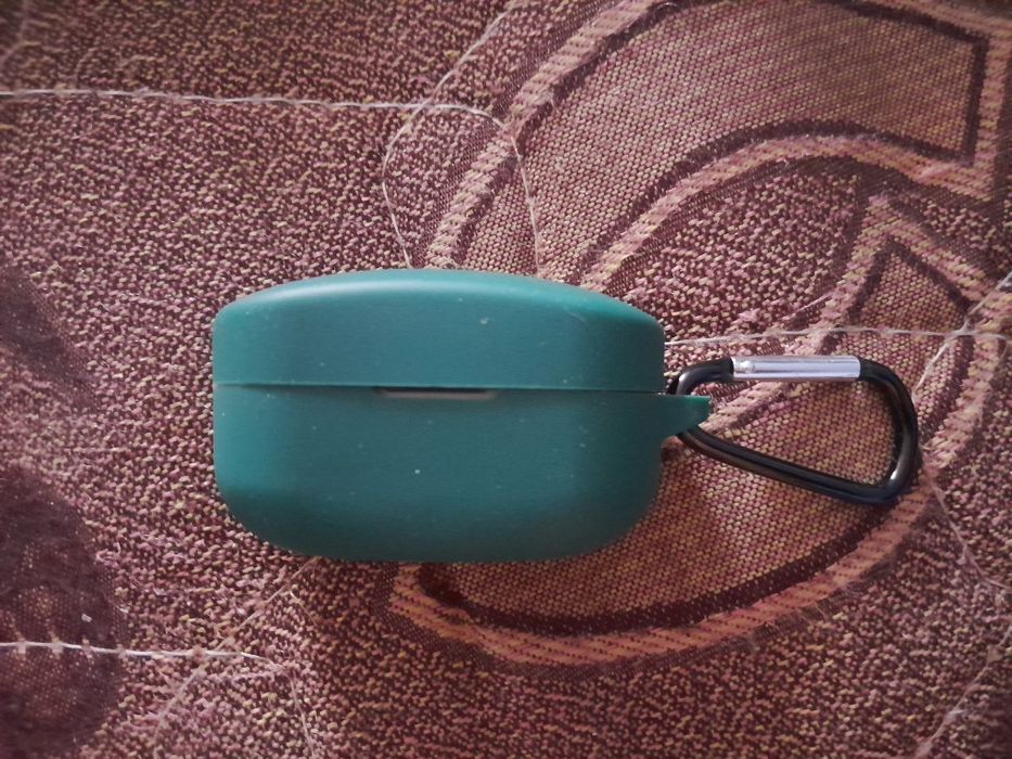 Продам Sony WF1000xm4