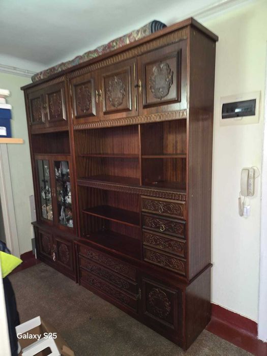 Vand biblioteca din lemn masiv, compusa din 3 corpuri