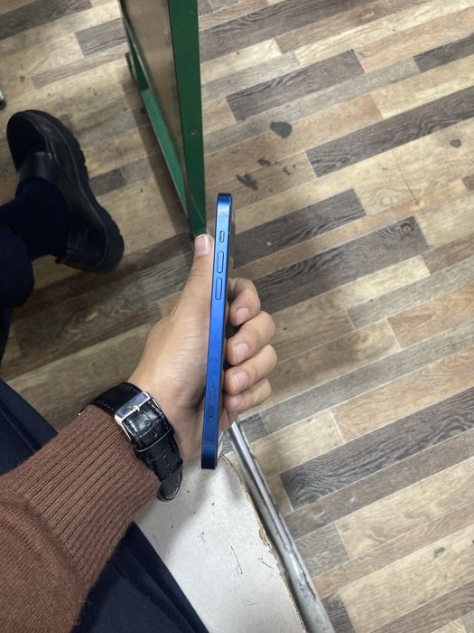Iphone 12 aybi yoq emks 88 hotira 64 abmen benzilik skuter ga