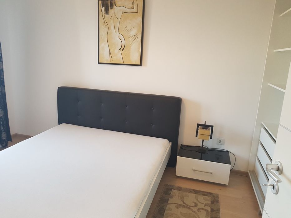 Particular închiriez apartament cu 2 camere în Avangarden 3