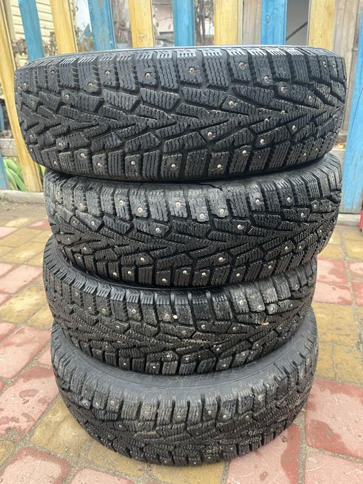Продам комплект зимних шин шипованные Cordiant snow cross 175/65 R14