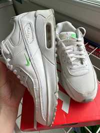 Nike Air Max dama, numarul 36.5, purtati de cateva ori