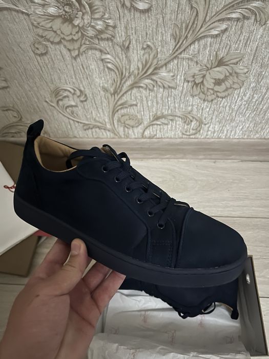 продаю обувь louboutin