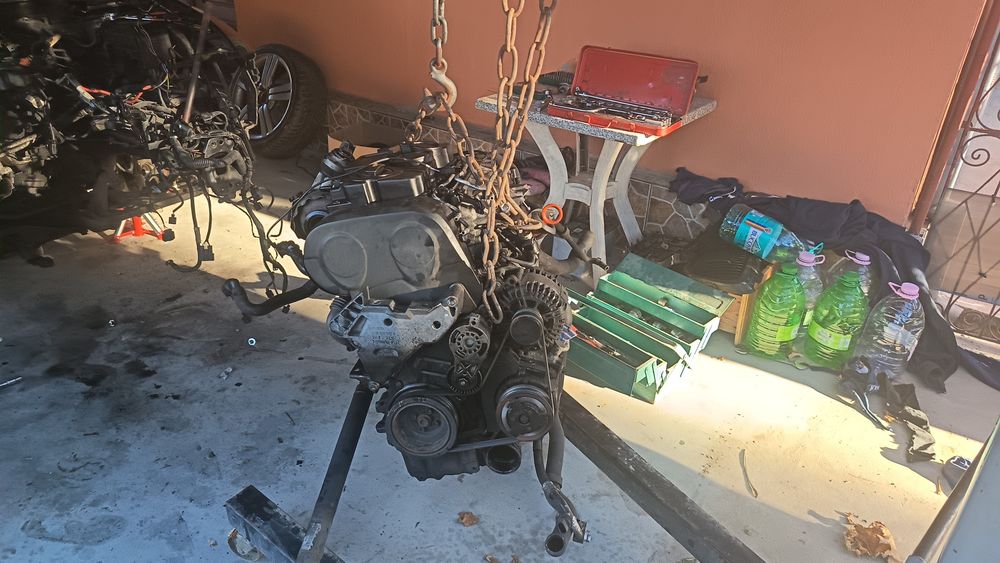 Vând motor 2.0 tdi BMN in afara de turbo totul este funcționa.l