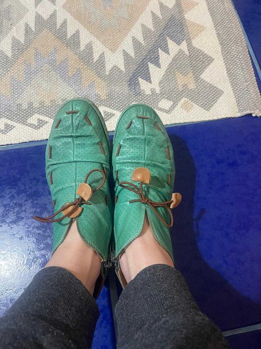 pantofi/ghetute vara piele model deosebit