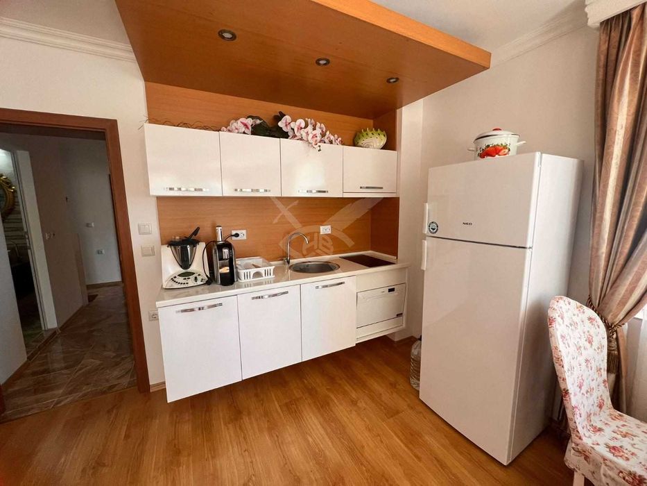 Продава се Тристаен апартамент в к.к. Слънчев бряг - 100 кв.м за 1750 €/кв.м - Снимка #7