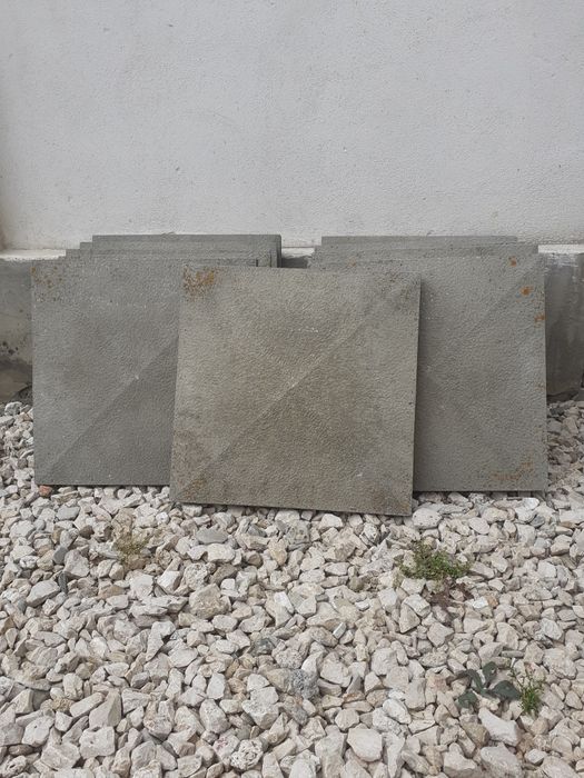 Vand capace pt stalpi de gard 49x49 cm.