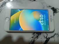 iPhone 8 64G 98 yomkist