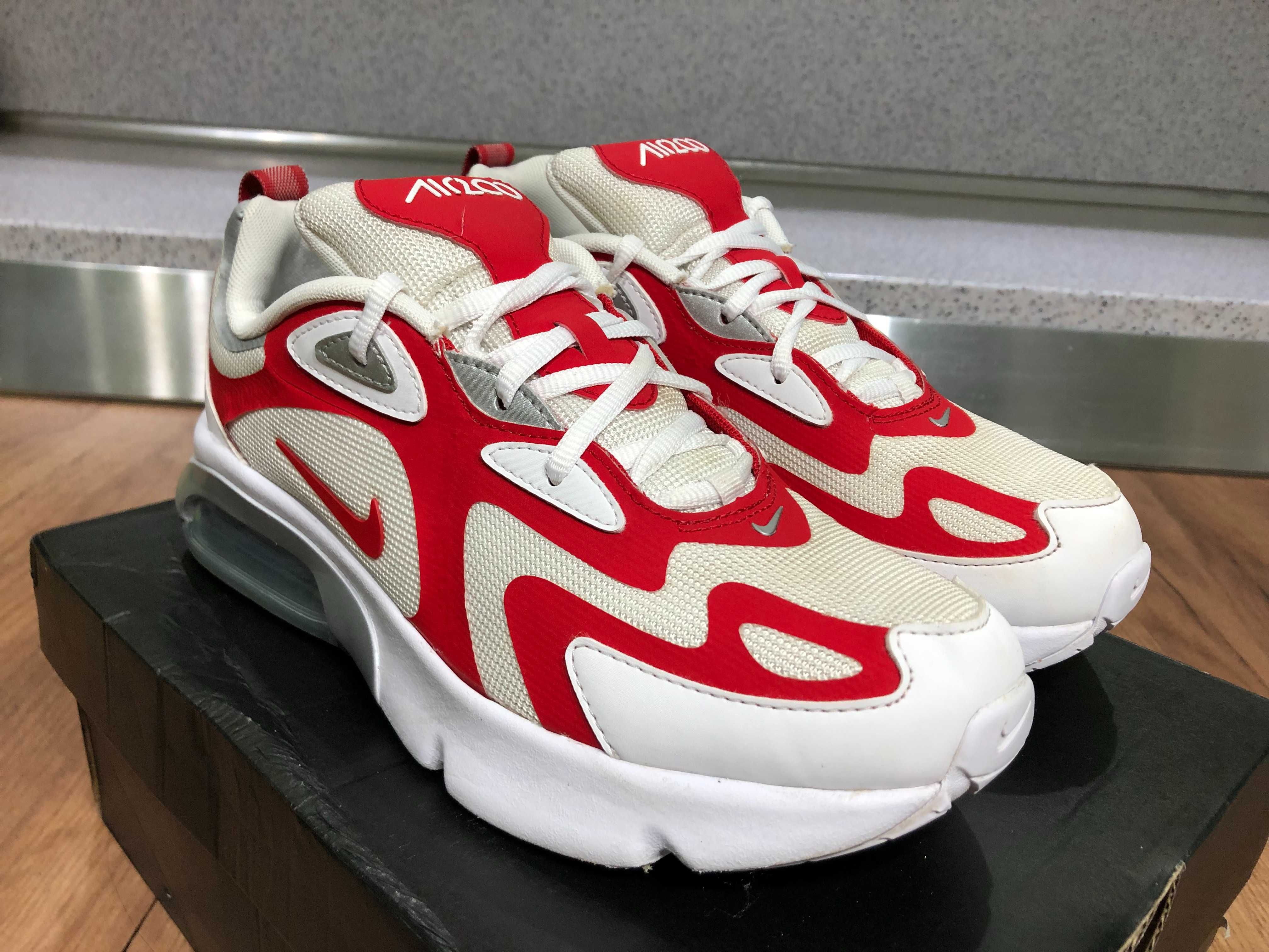 ОРИГИНАЛНИ *** Nike Air Max 200 / White University Red