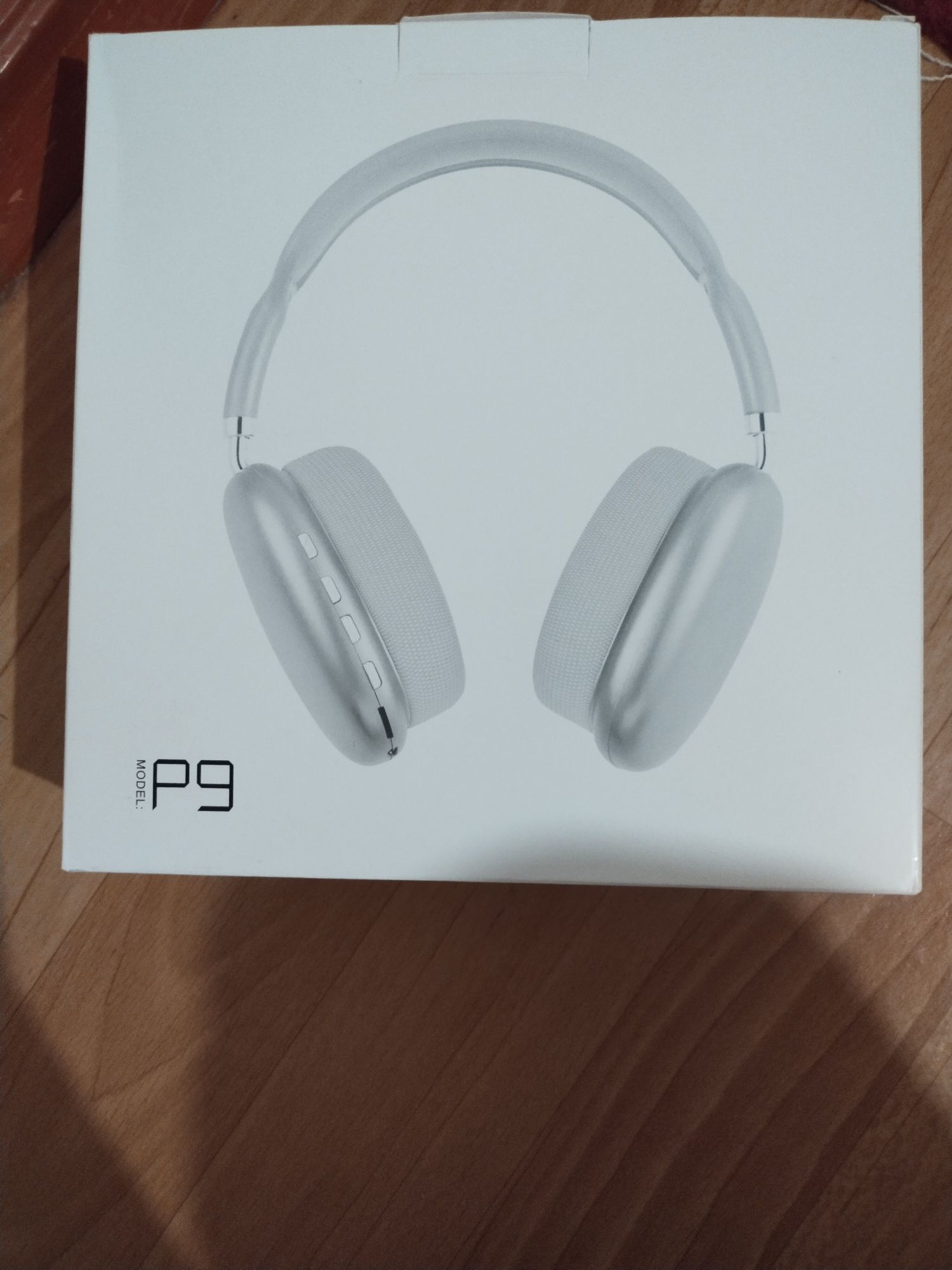 Наушники модель P9