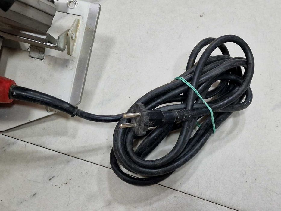 Milwaukee Ръчен циркуляр CS 85 SB, 235 mm, 2200 W