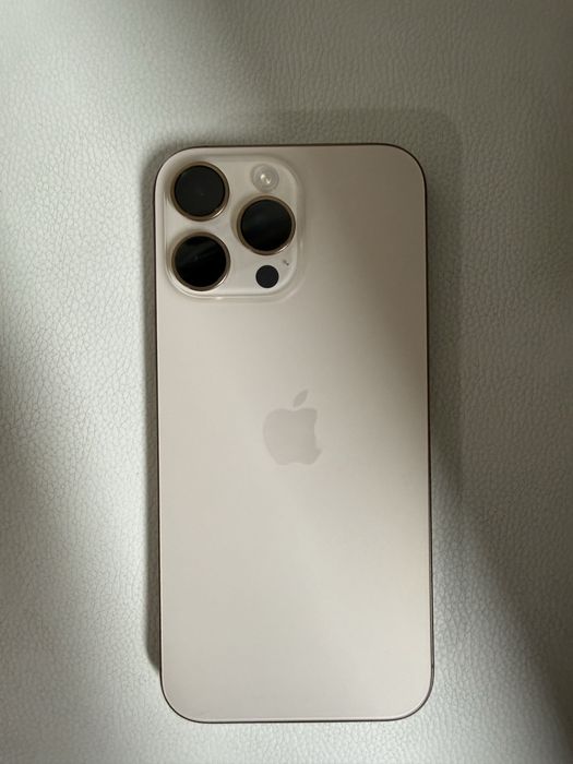 Iphone 16 pro max desert titanium